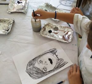 Autorretratos Grafito y acrílico
